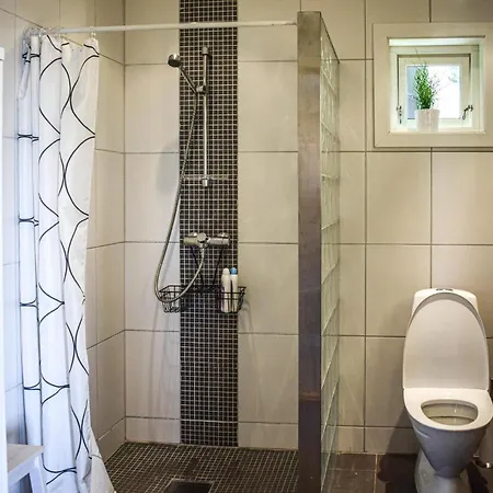 Valvik Semesterbostad