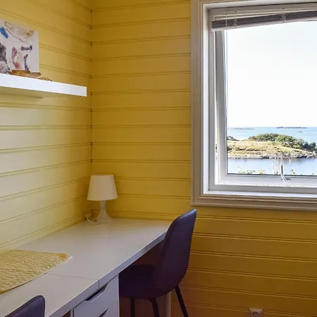 Semesterbostad Valvik